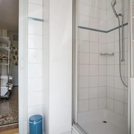 Habitación en casa particular Zwei Im Jugendstilhaus Mit Garten